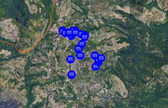 Mappa GIS con i punti dei sondaggi visualizzati come cluster